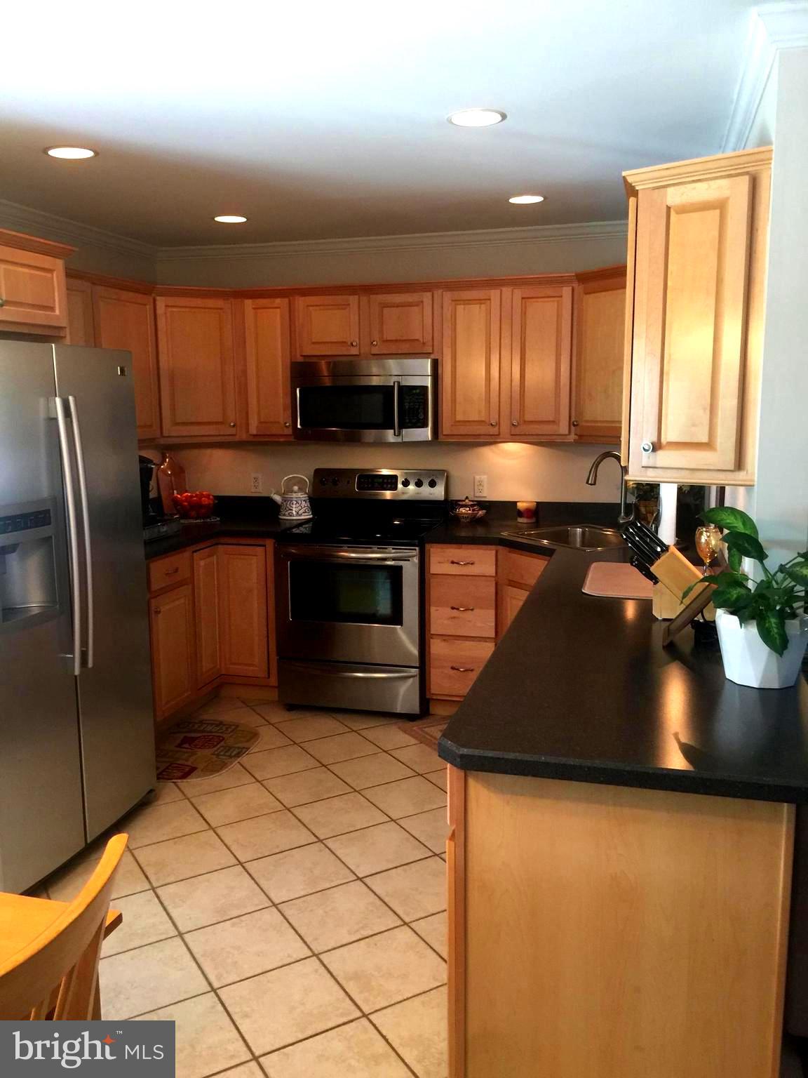 52 Jasmine Road Levittown, PA 19056 - Photo 15 of 24