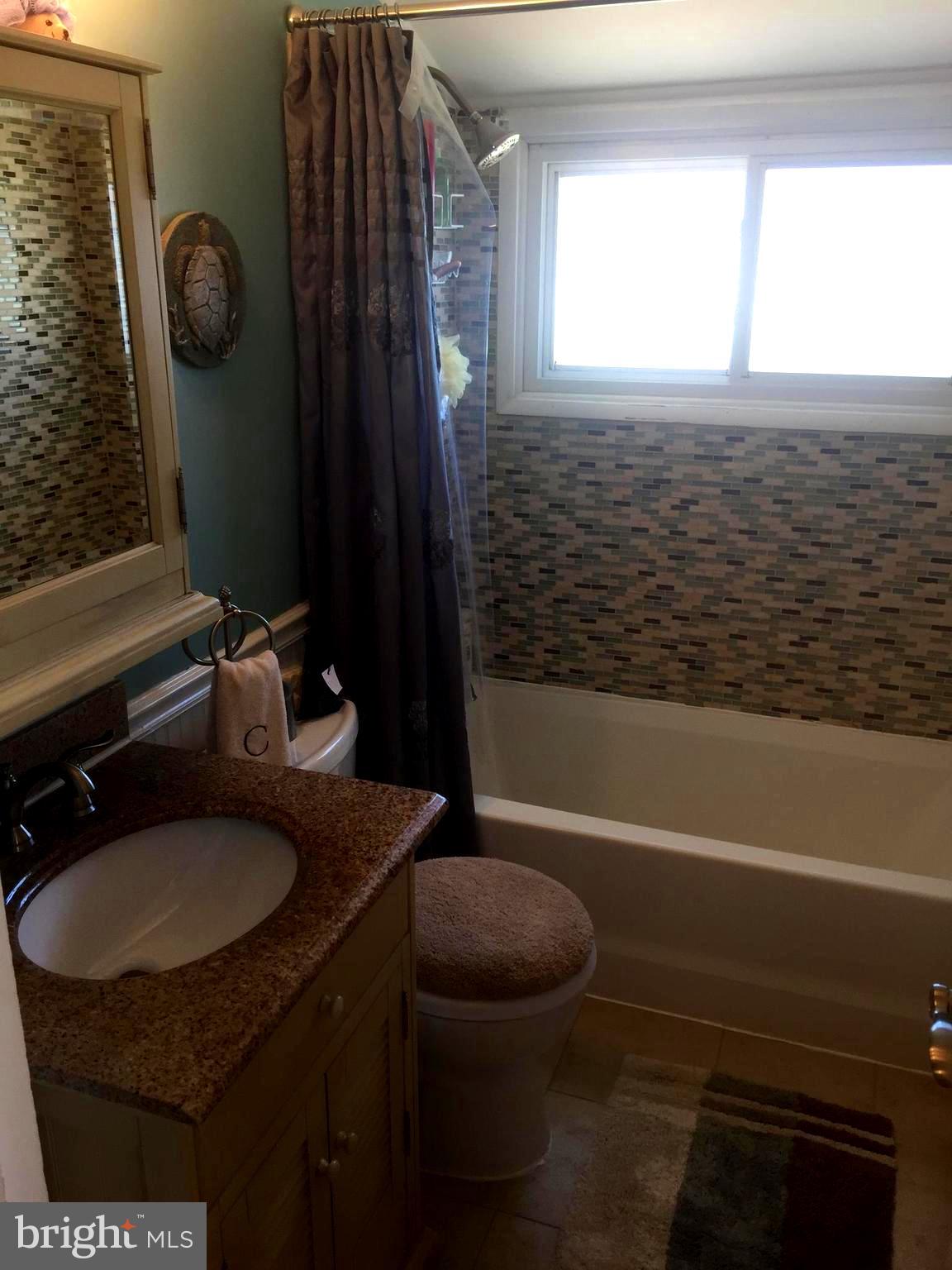 52 Jasmine Road Levittown, PA 19056 - Photo 7 of 24