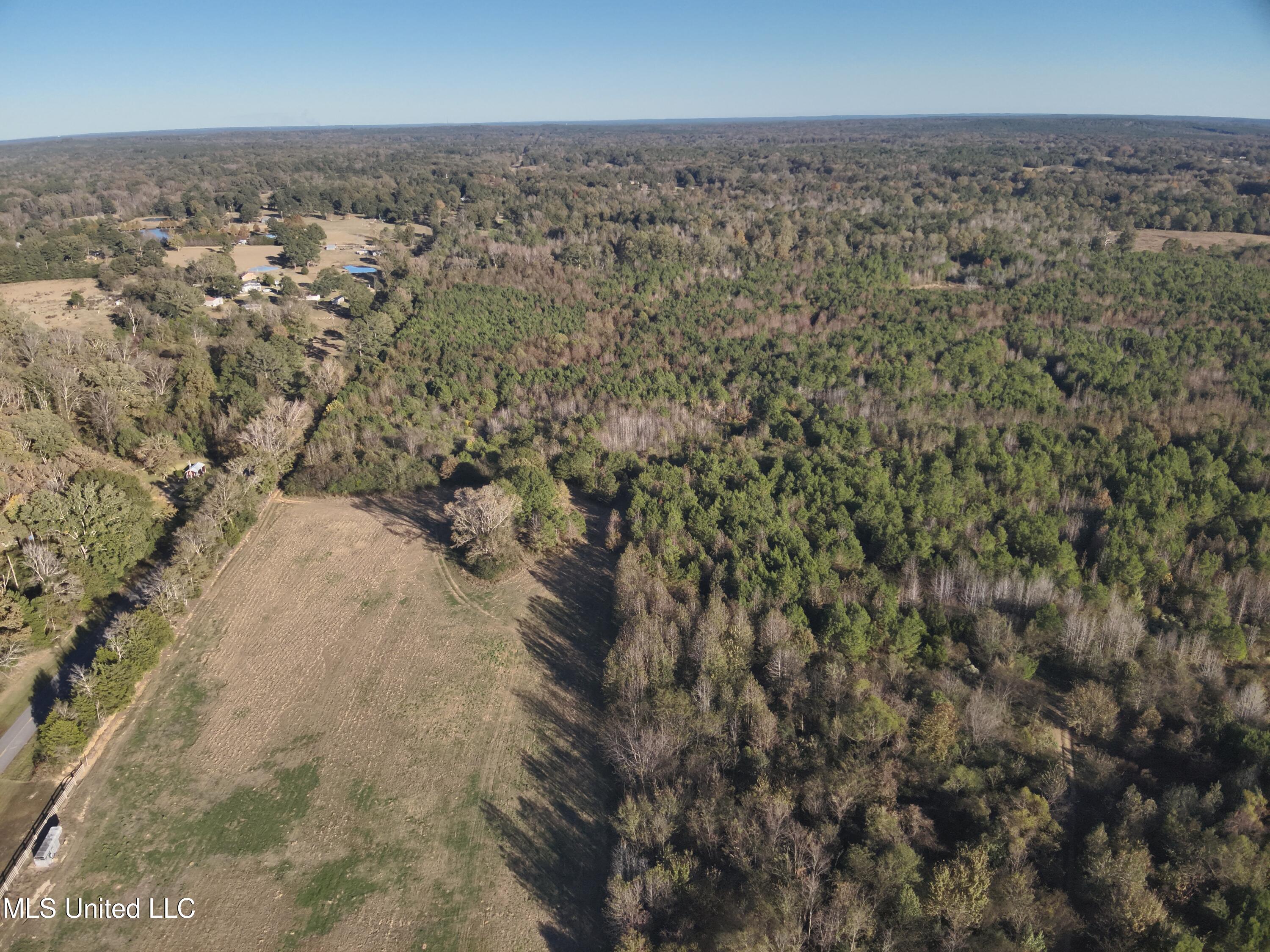 Tank Road Crystal Springs, MS 39059 - Photo 10 of 42 DJI_20251111152708_0002_V