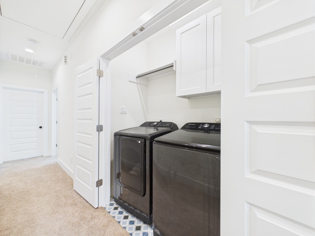 4306 Idaho Street Houston, TX 77021 - Photo 29 of 30 a utility room with dryer and washer
