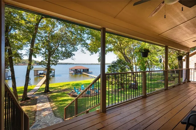 $925,000 | 560 Private Road, Edna, TX 77957