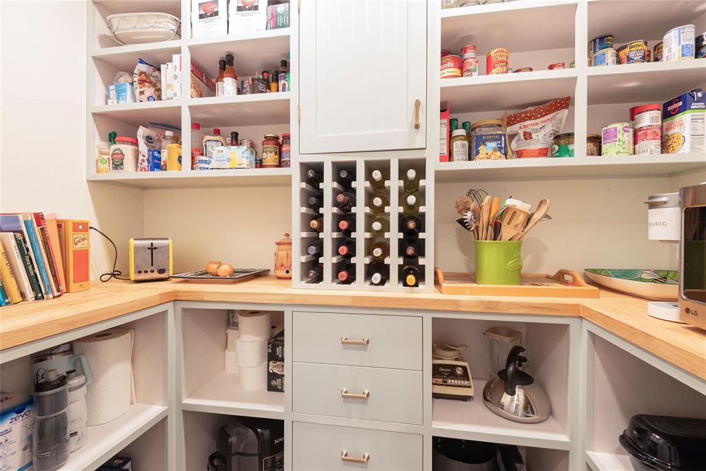 560 Private Road Edna, TX 77957 - Photo 20 of 40 Dream pantry.