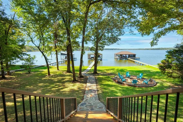 $925,000 | 560 Private Road, Edna, TX 77957