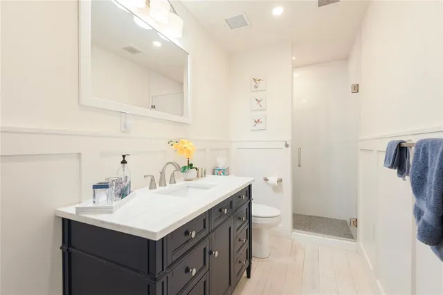 $925,000 | 560 Private Road, Edna, TX 77957