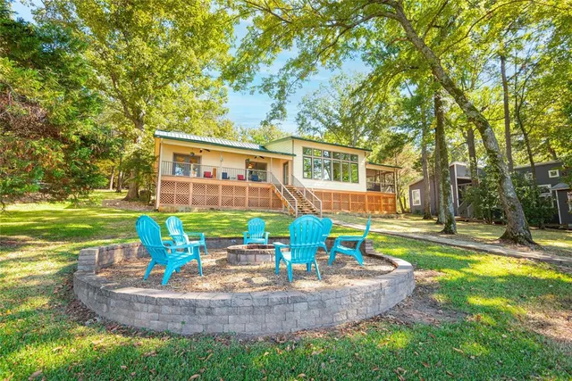 $925,000 | 560 Private Road, Edna, TX 77957