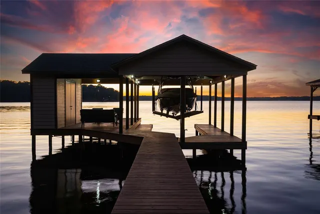 $925,000 | 560 Private Road, Edna, TX 77957