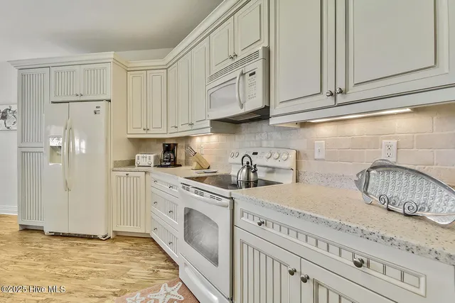 $590,000 | 653 High Sand Dune Court, Unit B, Corolla, NC 27927