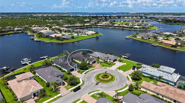 $1,189,000 | 1114 Bearing Court, Bradenton, FL 34208