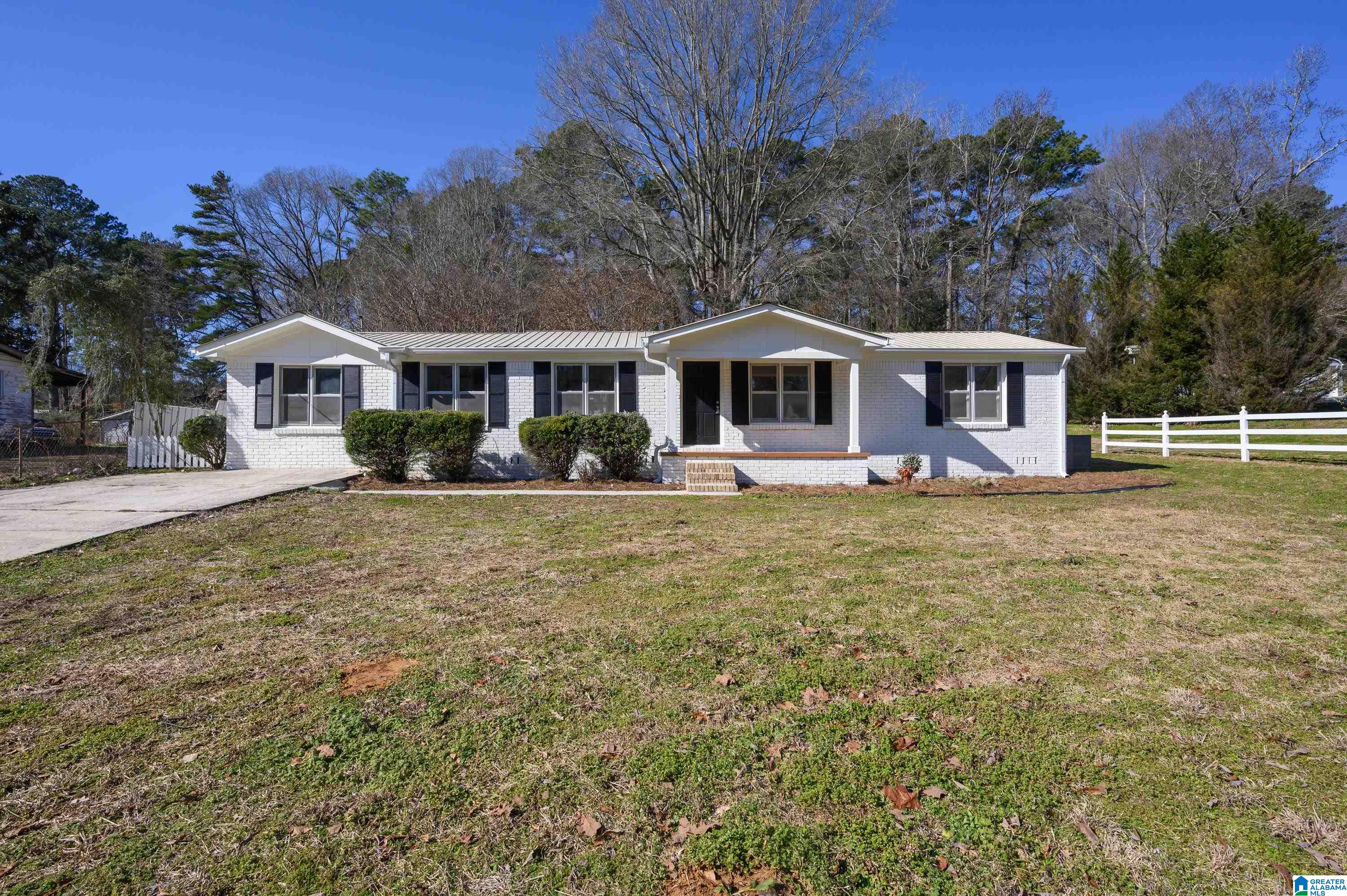 5221 Edgewood Road Adamsville, AL 35005 - Photo 1 of 51