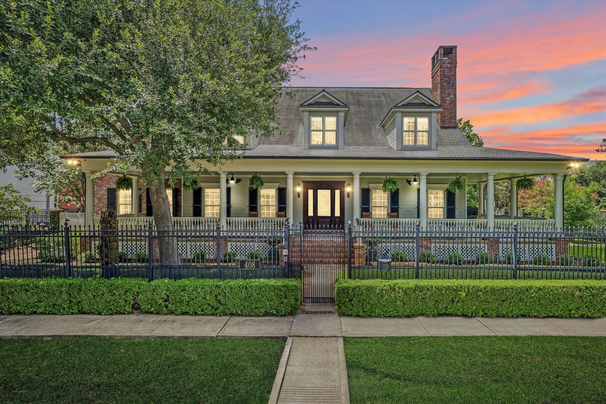 408 East 7th Street Houston, TX 77007 - Photo 1 of 50