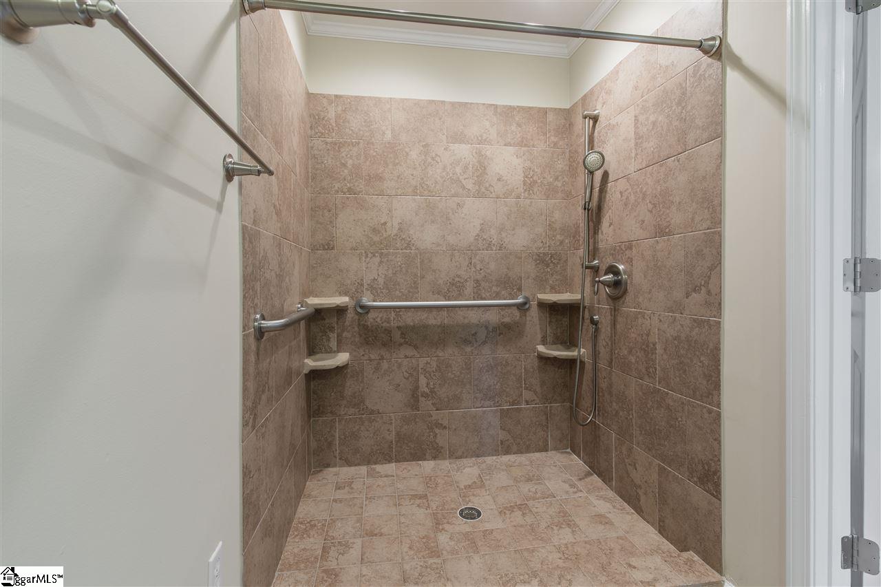 107 West Round Hill Road Greenville, SC 29617 - Photo 15 of 27 Gallery Image 15