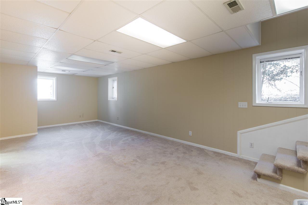107 West Round Hill Road Greenville, SC 29617 - Photo 17 of 27 Gallery Image 17