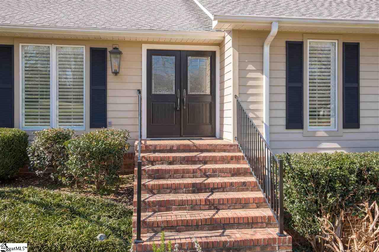 107 West Round Hill Road Greenville, SC 29617 - Photo 3 of 27 Gallery Image 3