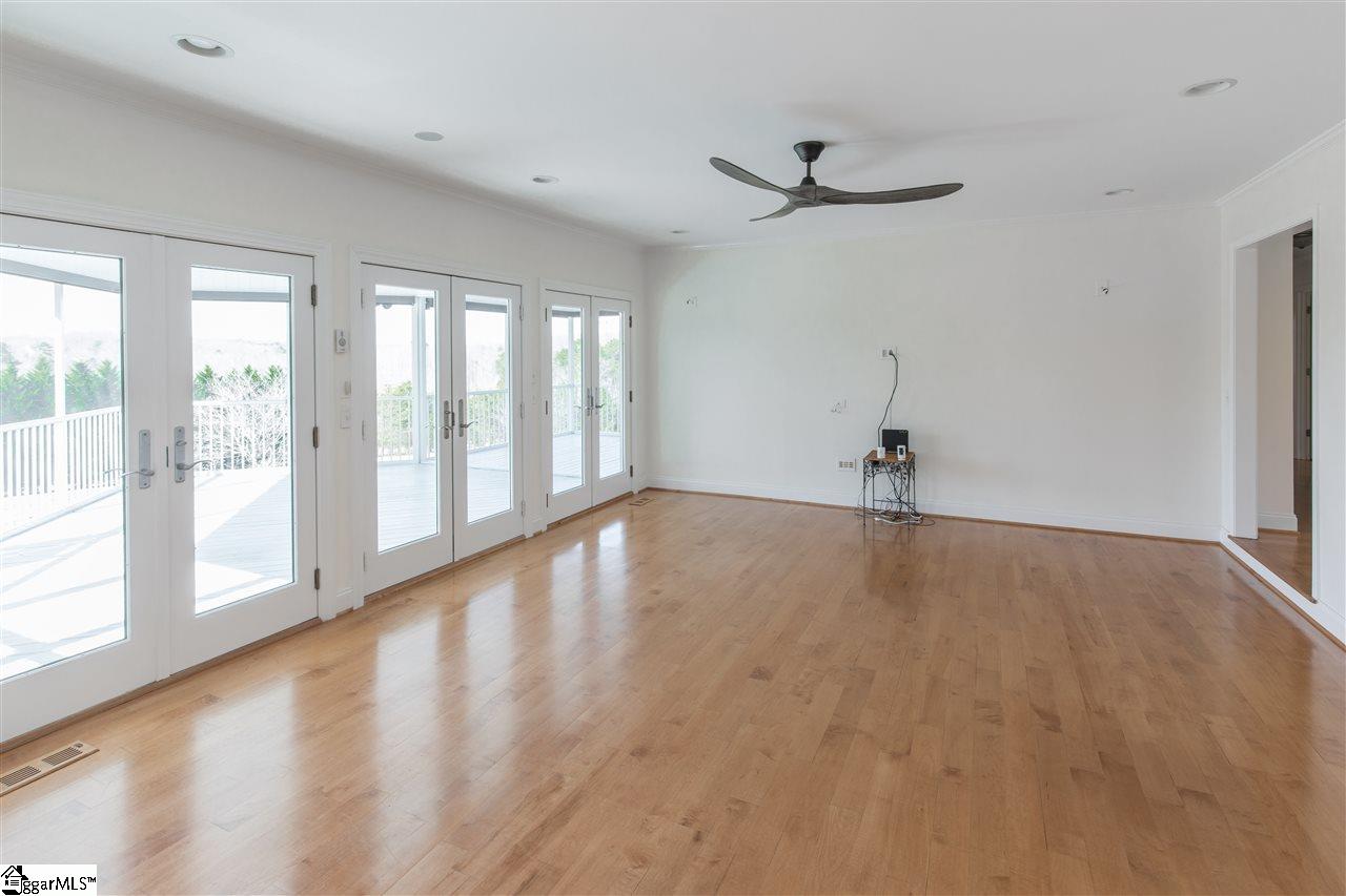 107 West Round Hill Road Greenville, SC 29617 - Photo 4 of 27 Gallery Image 4