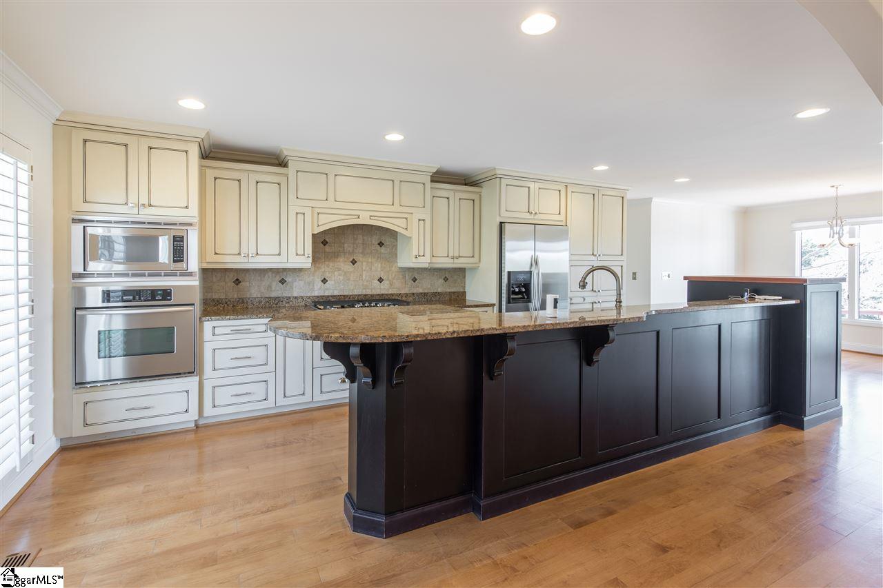107 West Round Hill Road Greenville, SC 29617 - Photo 6 of 27 Gallery Image 6
