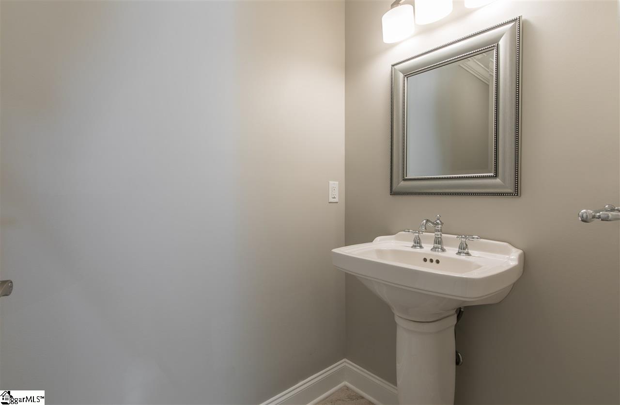 107 West Round Hill Road Greenville, SC 29617 - Photo 8 of 27 Gallery Image 8