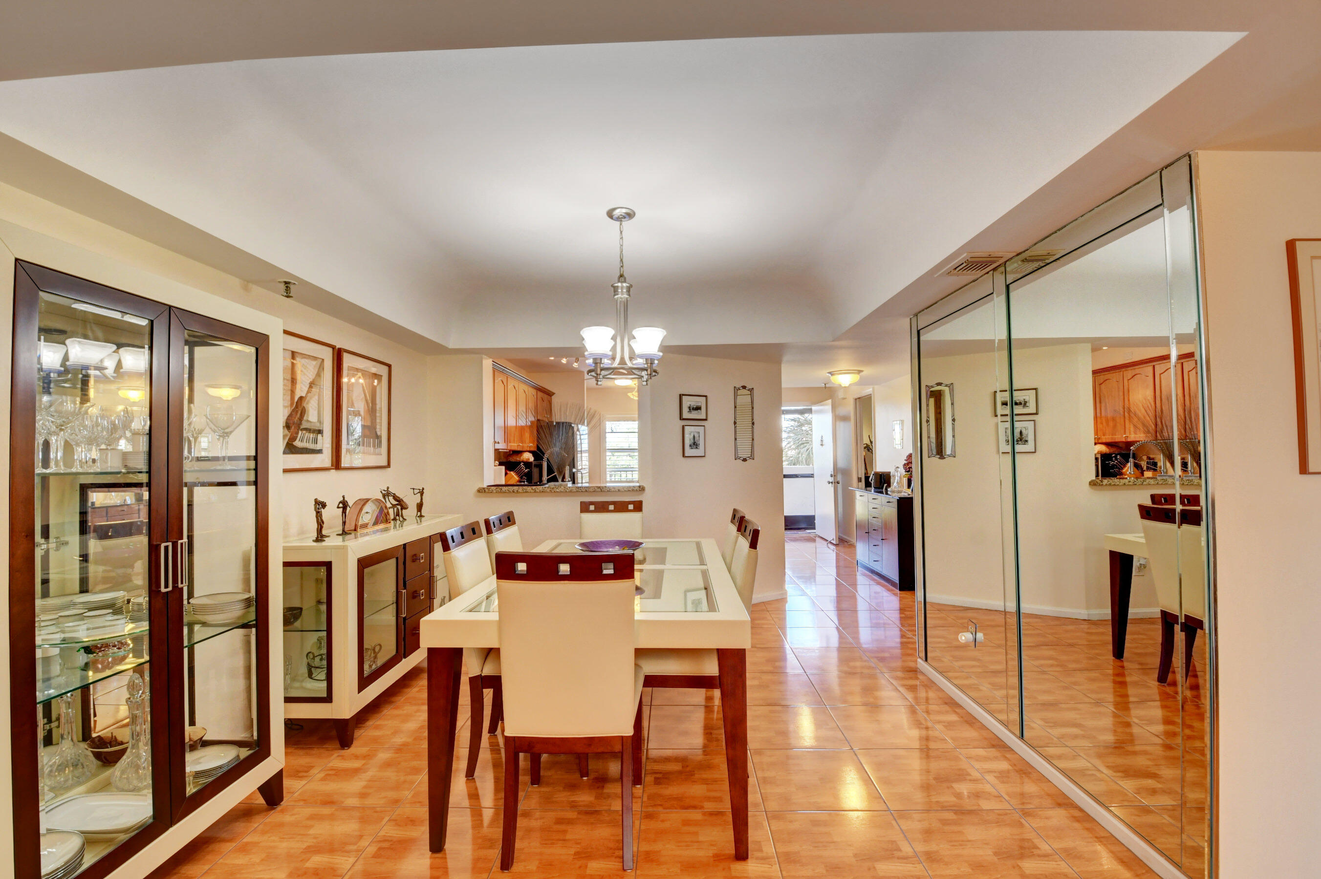 9260 Southwest 14th Street, Unit 2302 Boca Raton, FL 33428 - Photo 12 of 61 dining