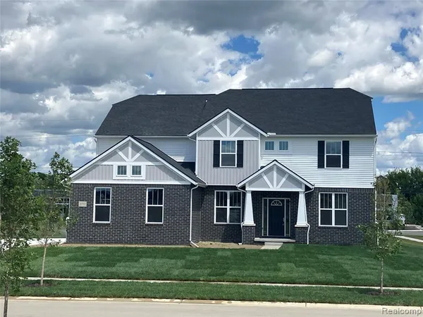 $699,990 | 26591 Triple Crown Drive, South Lyon, MI 48178