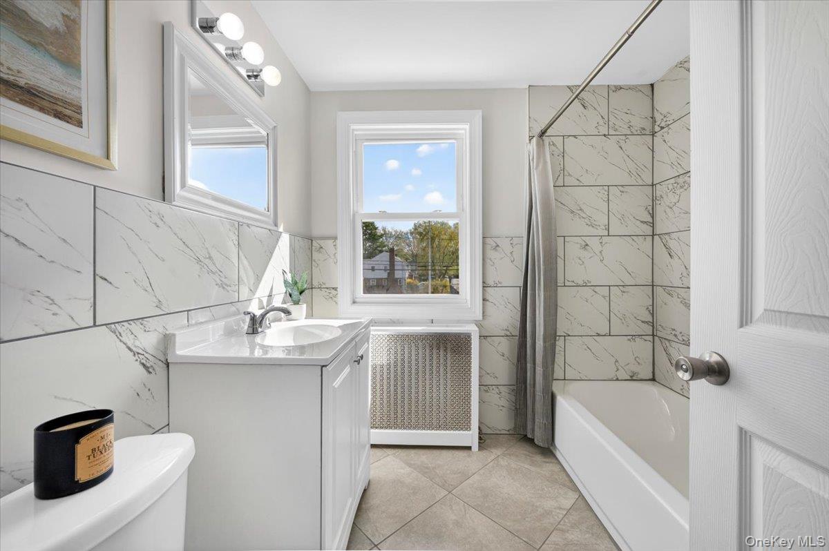 59 Broadfield Road Hempstead, NY 11550 - Photo 13 of 21