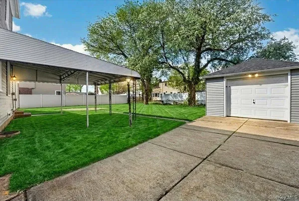 $699,999 | 59 Broadfield Road, Hempstead, NY 11550