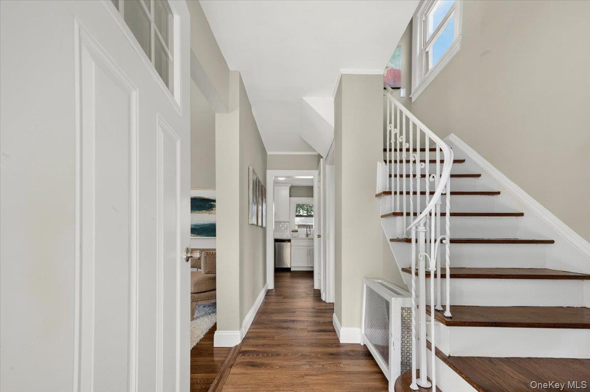 59 Broadfield Road Hempstead, NY 11550 - Photo 3 of 21