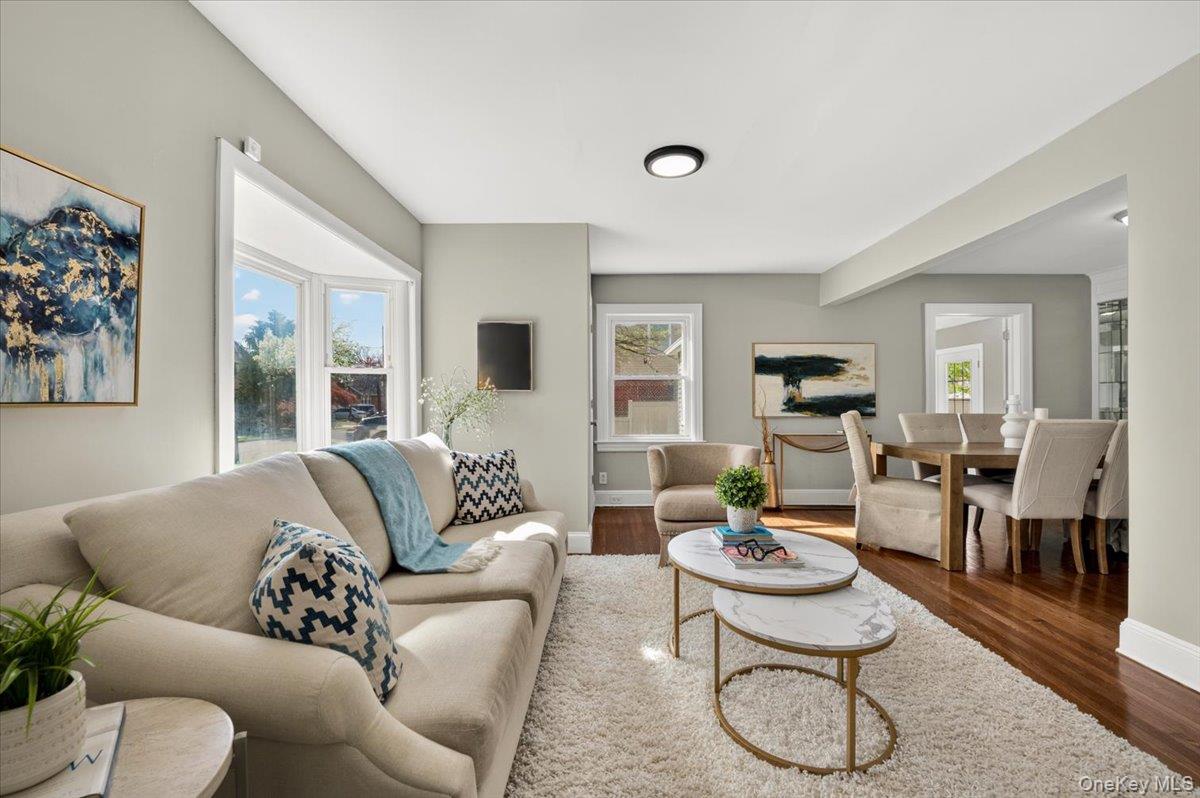 59 Broadfield Road Hempstead, NY 11550 - Photo 4 of 21