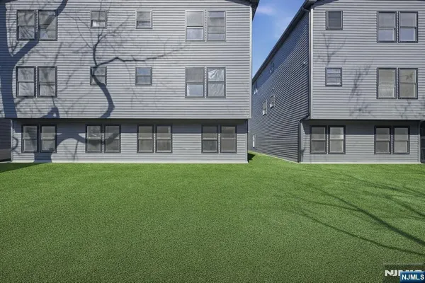 $950,000 | 132 North 17th Street, East Orange, NJ 07017