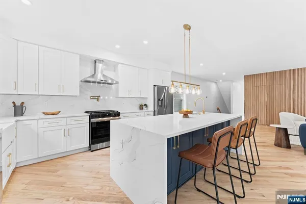 $950,000 | 132 North 17th Street, East Orange, NJ 07017