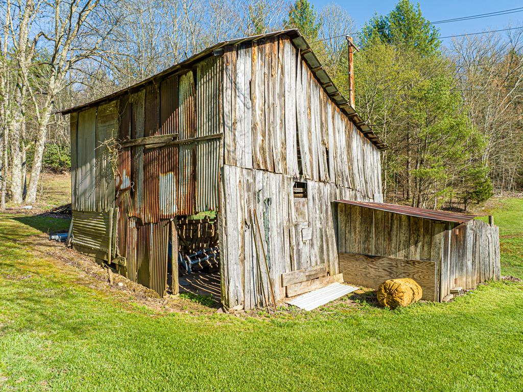 672 Dry Fork Road Chilhowie, VA 24319 - Photo 10 of 47 Gallery Image 10