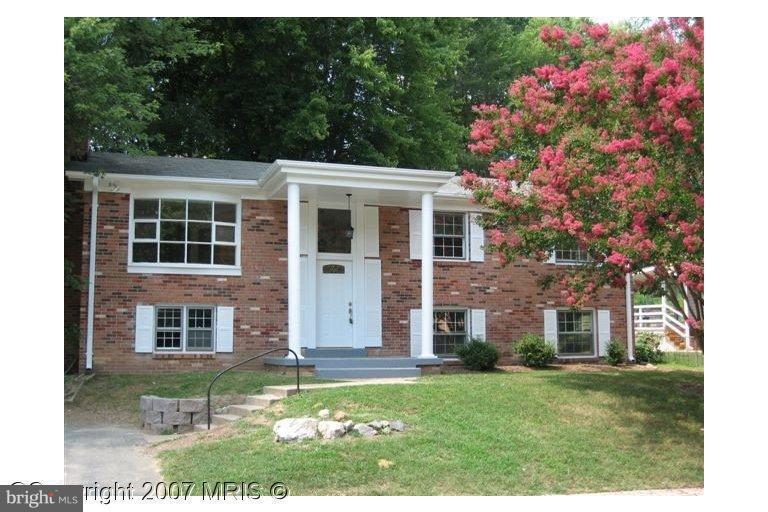 13812 Gilbert Road Woodbridge, VA 22193 - Photo 1 of 7 Exterior (Front)