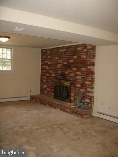 13812 Gilbert Road Woodbridge, VA 22193 - Photo 5 of 7 Gallery Image 5