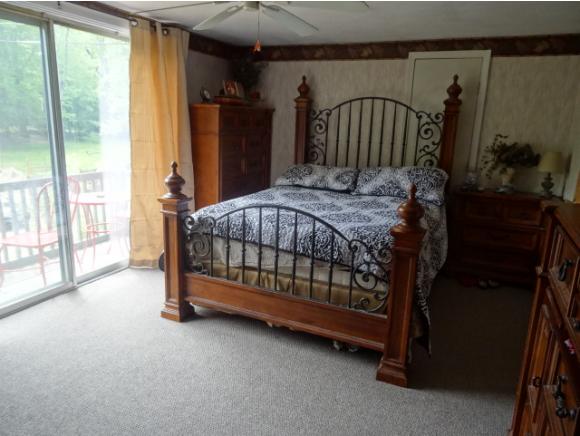 104 Mountain Road Raymond, NH 03077 - Photo 11 of 24