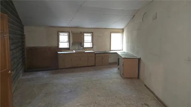 $299,000 | 6690 Northwest Sale Barn Road, Cameron, MO 64429