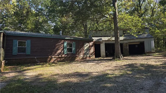 $299,000 | 6690 Northwest Sale Barn Road, Cameron, MO 64429