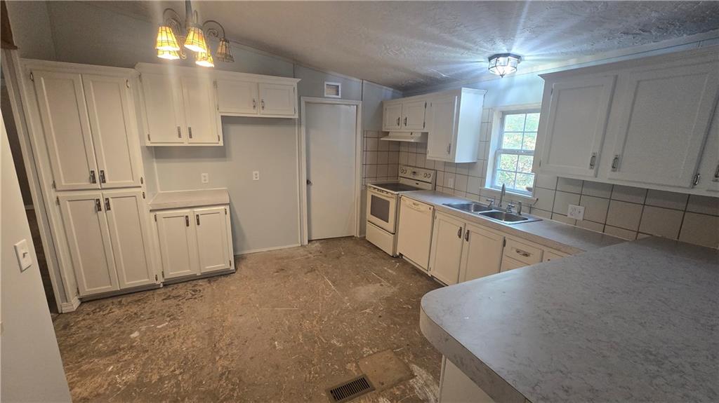 6690 Northwest Sale Barn Road Cameron, MO 64429 - Photo 8 of 39