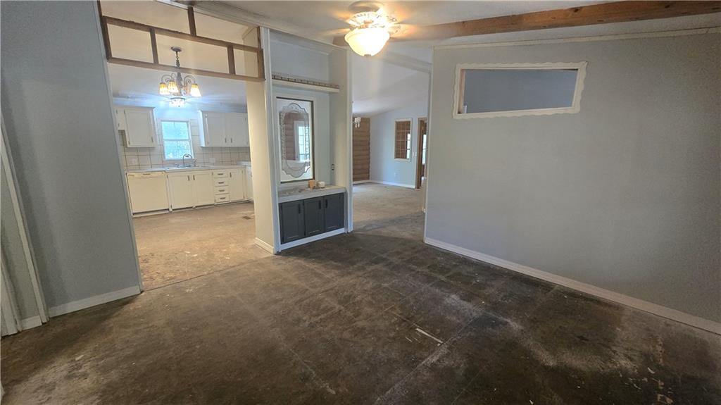 6690 Northwest Sale Barn Road Cameron, MO 64429 - Photo 10 of 39