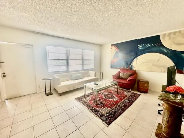 $1,495 | 4014 Newcastle A, Boca Raton, FL 33434