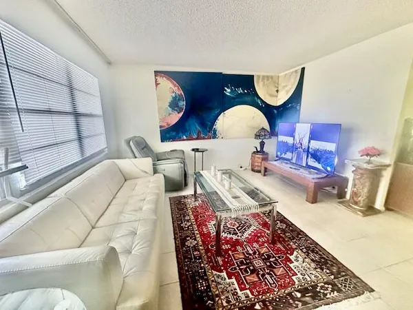 $1,495 | 4014 Newcastle A, Boca Raton, FL 33434