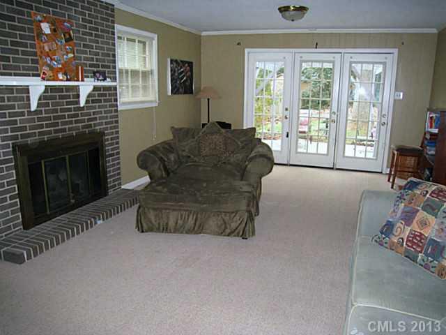 2900 Goneaway Road Charlotte, NC 28210 - Photo 15 of 16 Gallery Image 15
