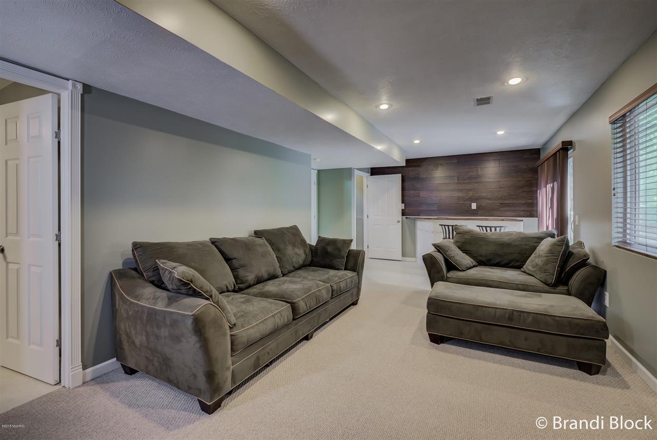 11232 Barnsley Road Lowell, MI 49331 - Photo 19 of 30 Gallery Image 19