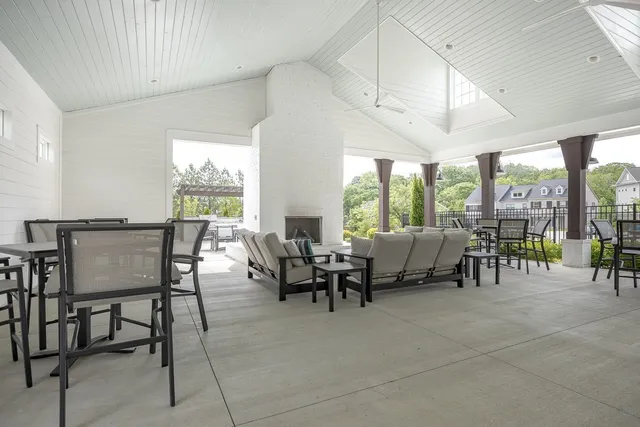 $2,200 | 2000 Shadow Green Drive, Unit H203, Franklin, TN 37064