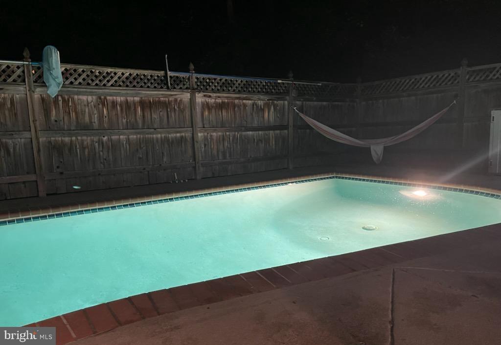 9752 Cardinal Road Fairfax, VA 22030 - Photo 34 of 37 a view of a backyard