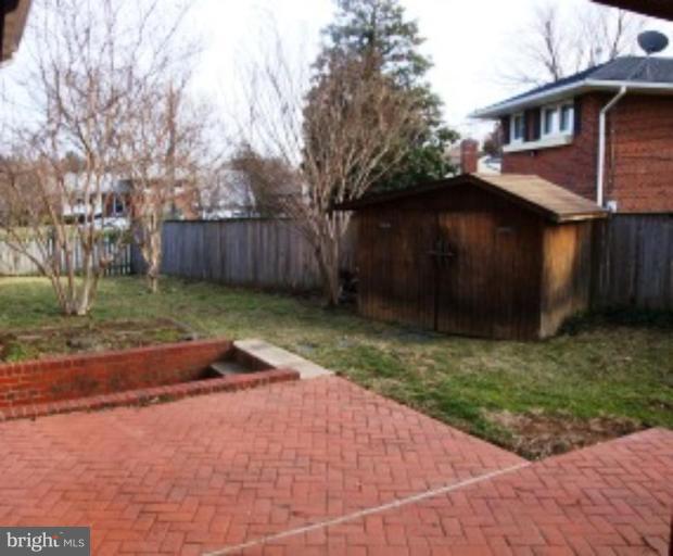 3807 Towanda Road Alexandria, VA 22303 - Photo 29 of 30 Back yard