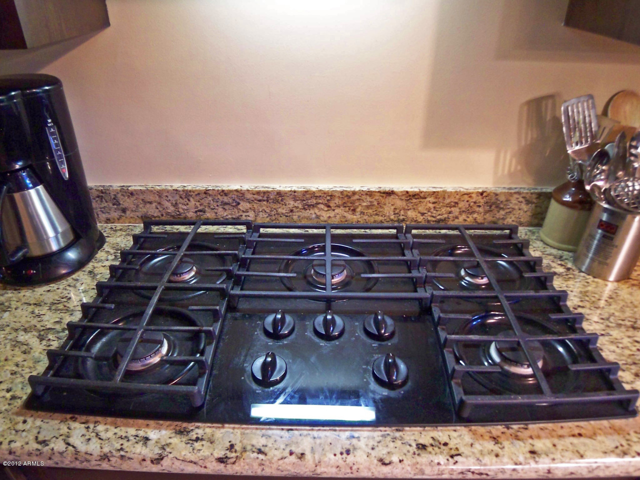208 West Portland Street, Unit 255 Phoenix, AZ 85003 - Photo 15 of 27 Cooktop