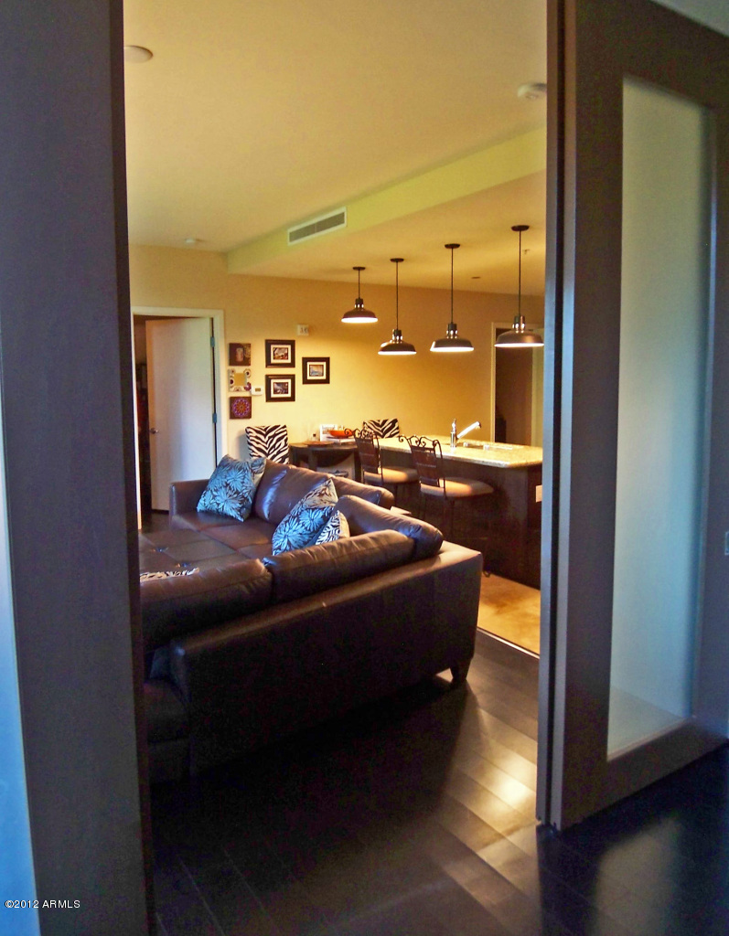 208 West Portland Street, Unit 255 Phoenix, AZ 85003 - Photo 4 of 27 Bed 2 liv