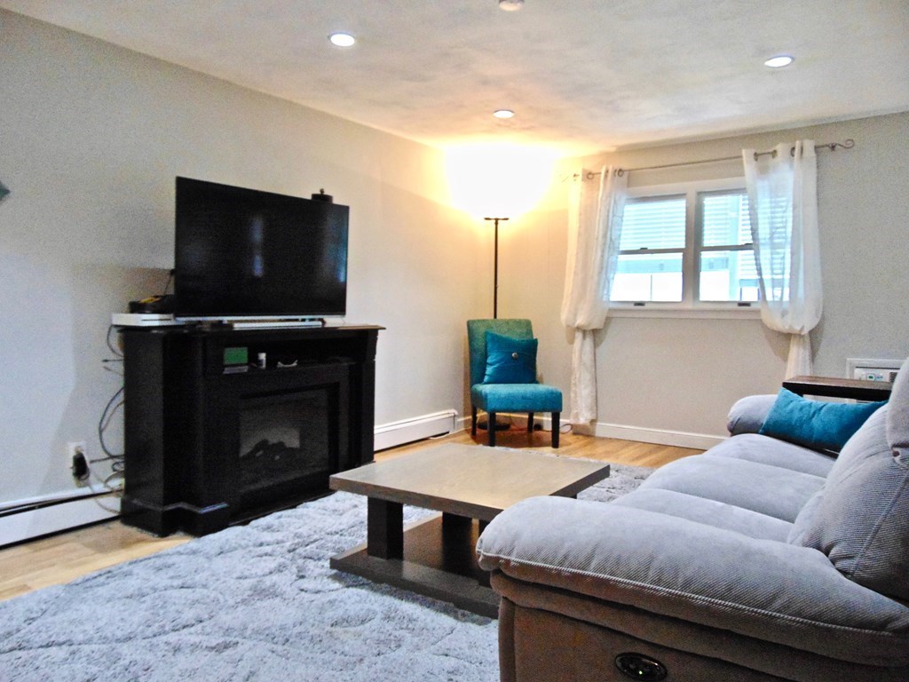 68 Preston Street, Unit 3D Wakefield, MA 01880 - Photo 4 of 26