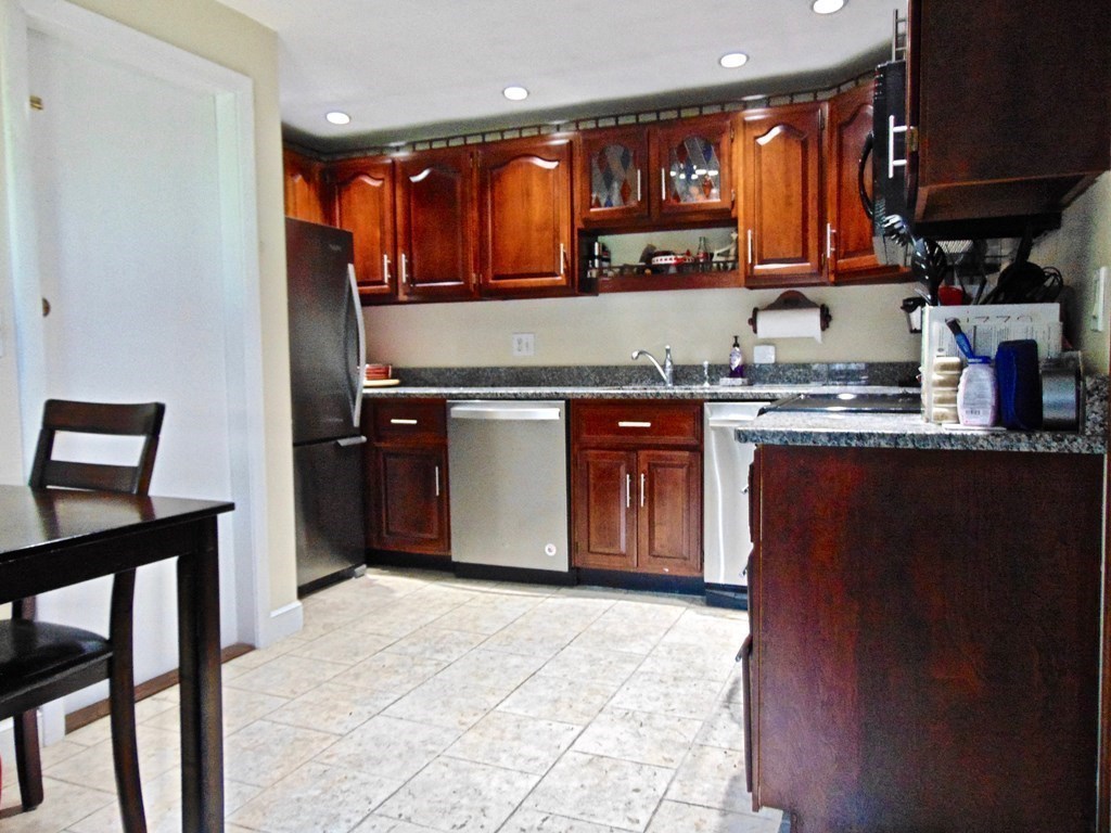 68 Preston Street, Unit 3D Wakefield, MA 01880 - Photo 9 of 26