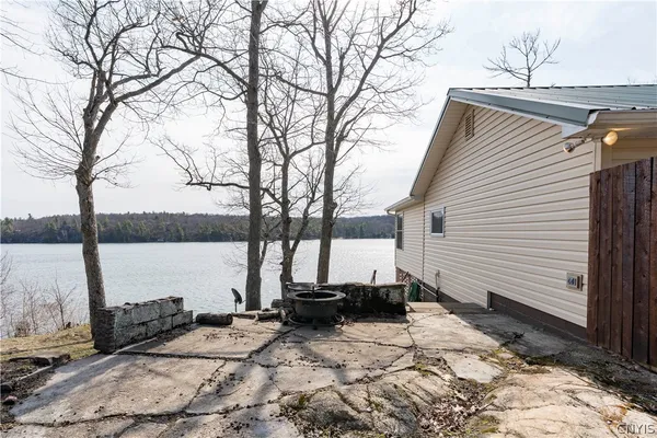 $239,900 | 560 West Shore Road, Hammond, NY 13646