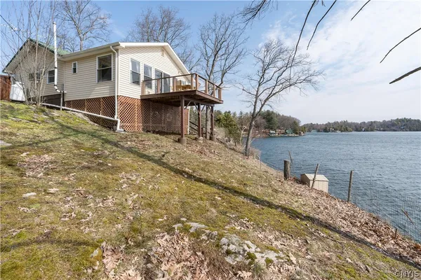 $239,900 | 560 West Shore Road, Hammond, NY 13646