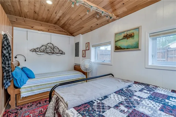 $239,900 | 560 West Shore Road, Hammond, NY 13646